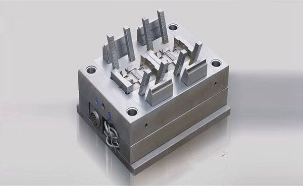 How to Make Injection Molds for Your Custom Plastic Products?