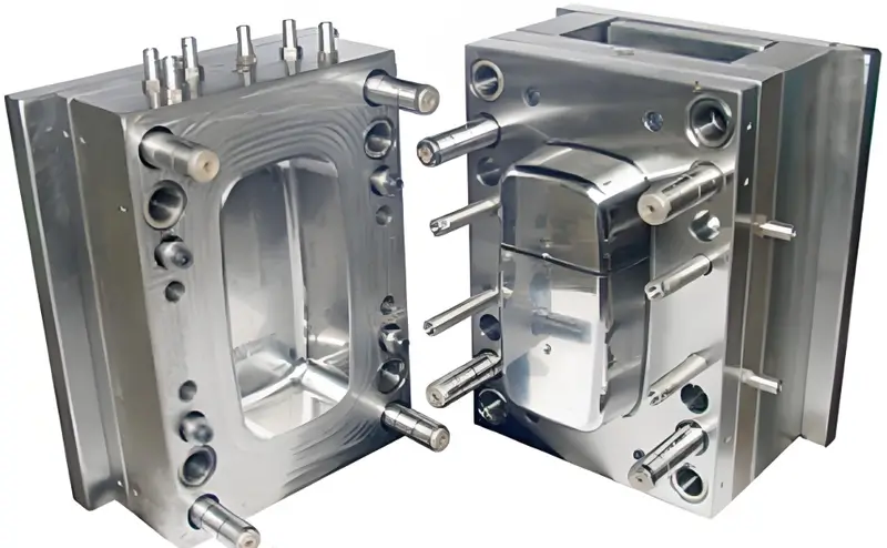 Plastic injection steel mold